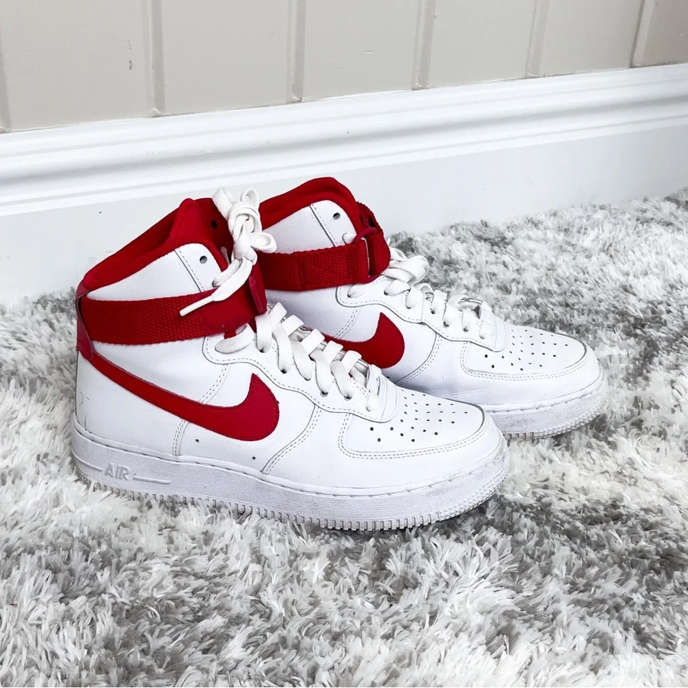 Nike White and Red High-Top Sneakers Nike Air Force High Sculpt Summit White Gym Red Women main image 3